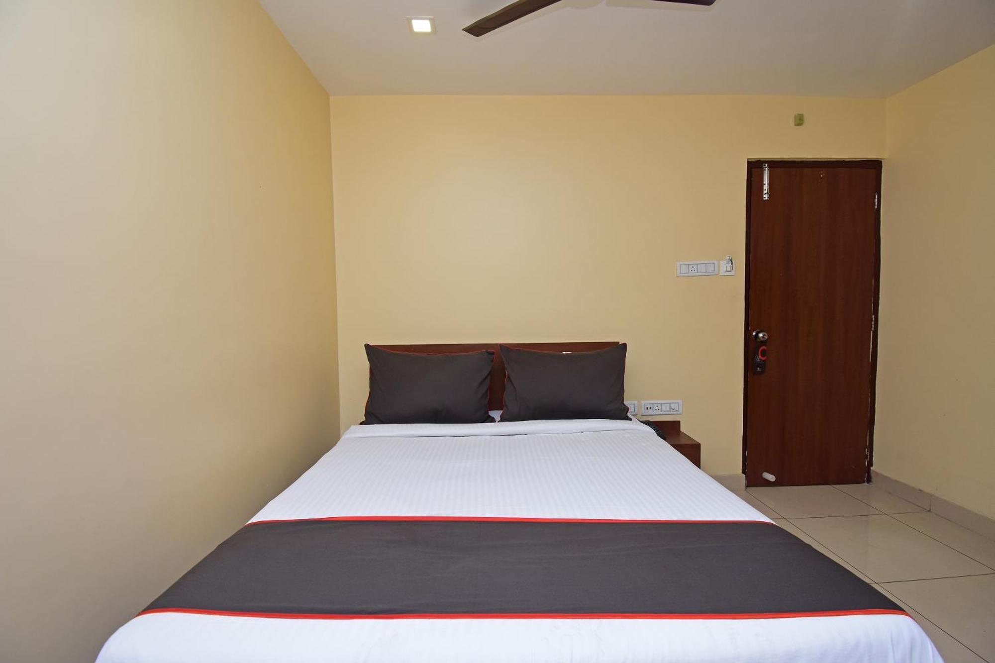 Super Collection O Gokul Residency Near Emami City Dumdum Opposite Raja Palace Hotel Dum Dum Exterior foto